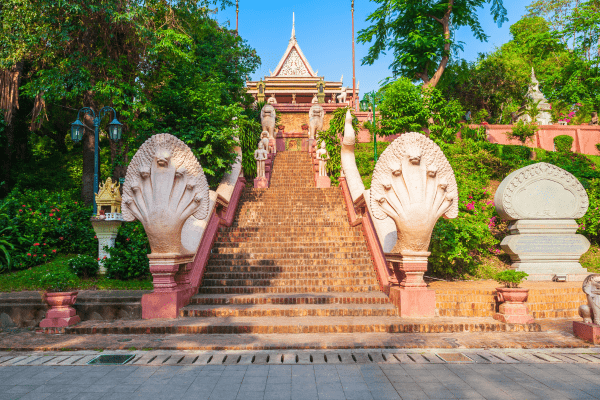 Wat Phnom Temple in Phnom Penh, Cambodia